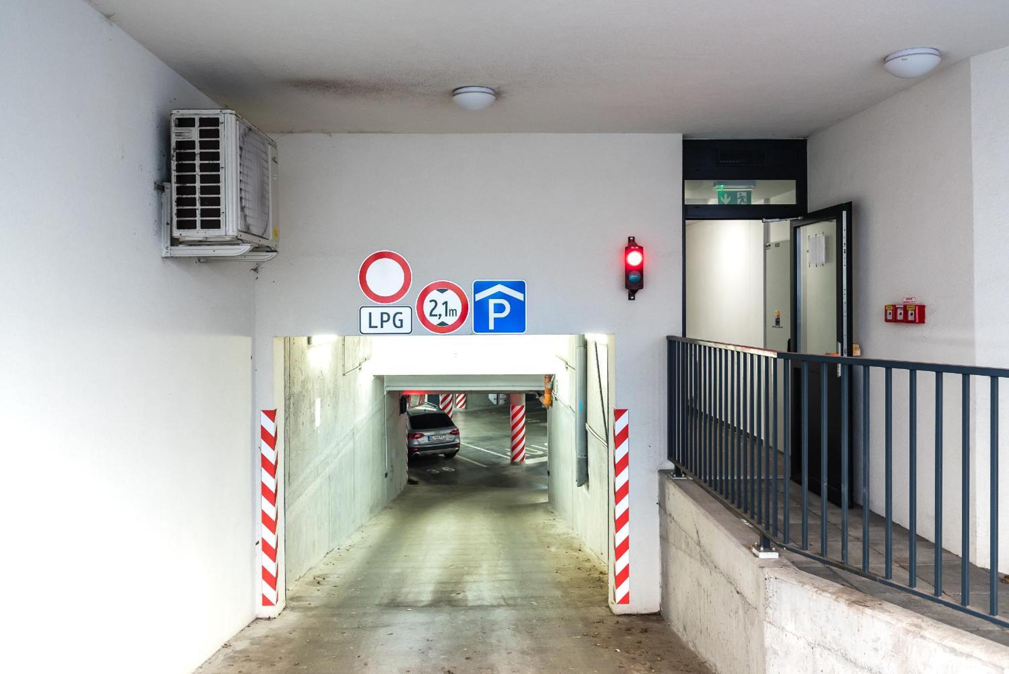 Mickiewiczova Apartment Free Parking By Veronika & Jano Bratislava Buitenkant foto